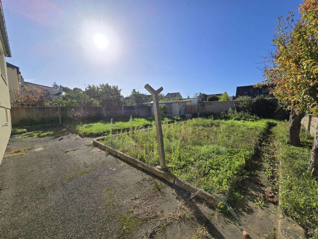 Maison à SABLE-SUR-SARTHE