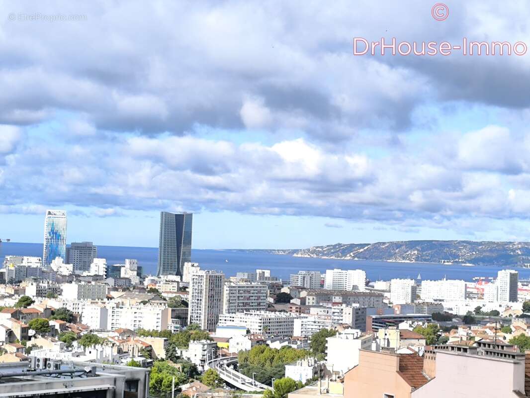 Appartement à MARSEILLE-4E