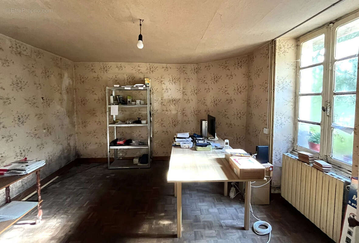 Maison à BLANZAC-PORCHERESSE