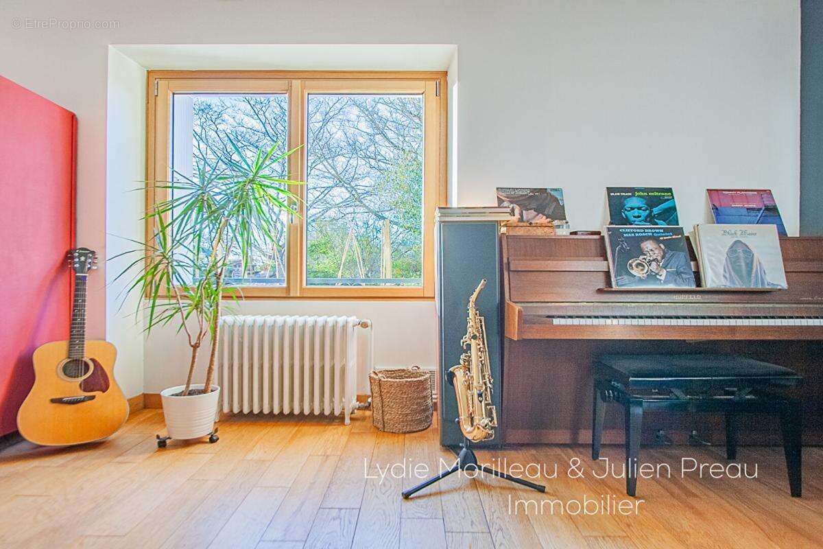 Maison à SAINT-SEBASTIEN-SUR-LOIRE