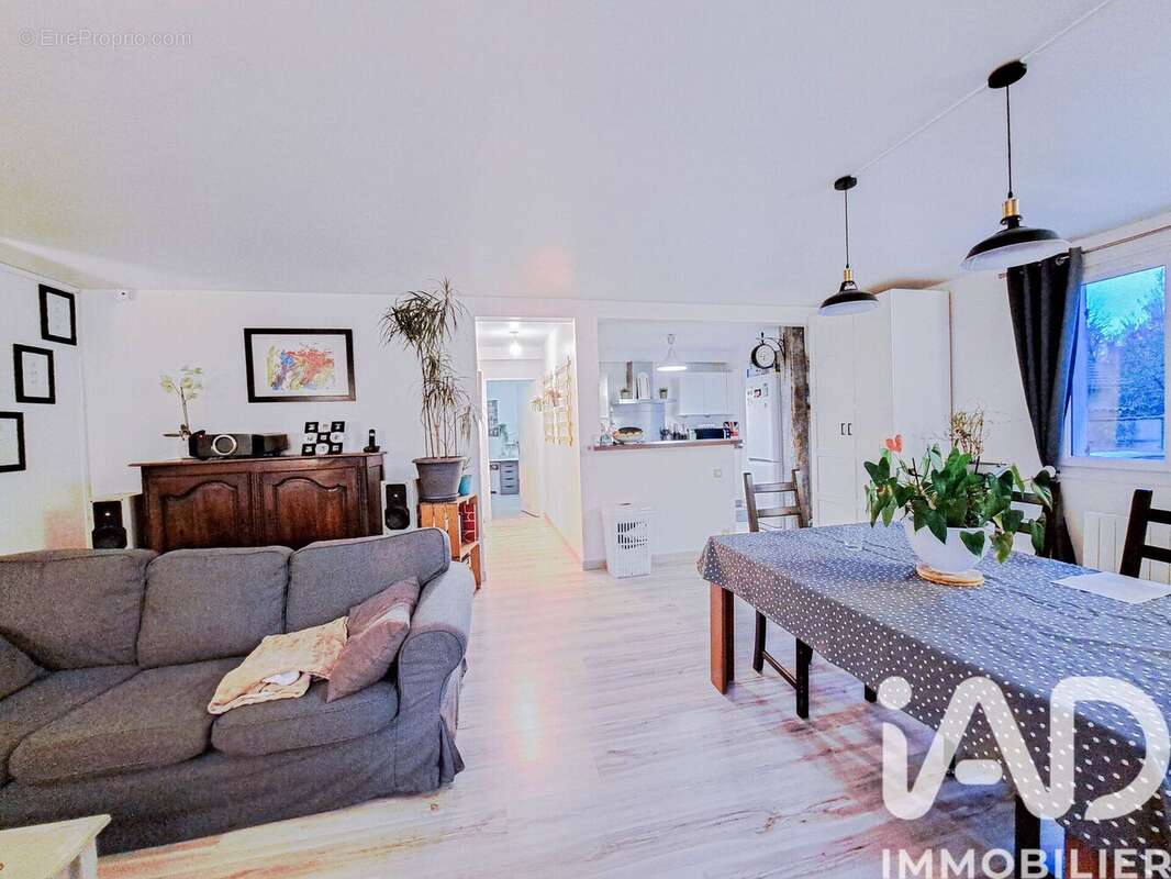 Photo 2 - Appartement à TACOIGNIERES