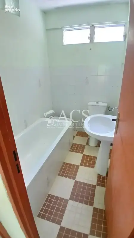 Maison F3 + F2 avec jardin, à Ravine-vilaine - photo 9