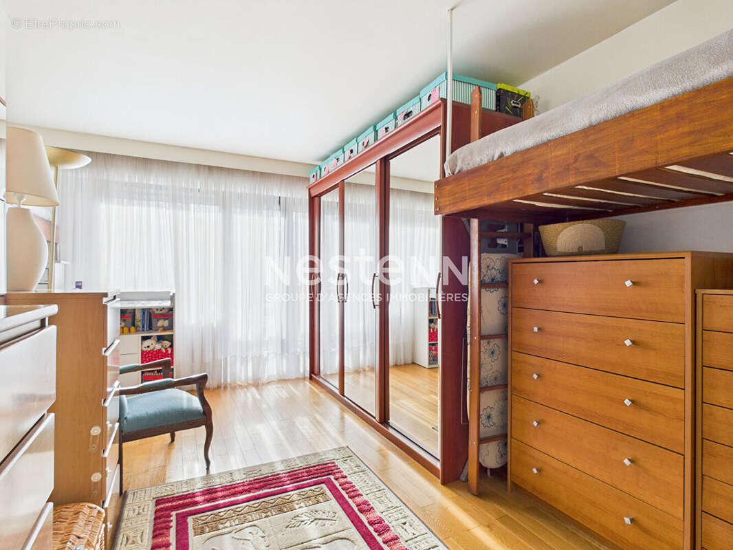 Appartement à PARIS-19E