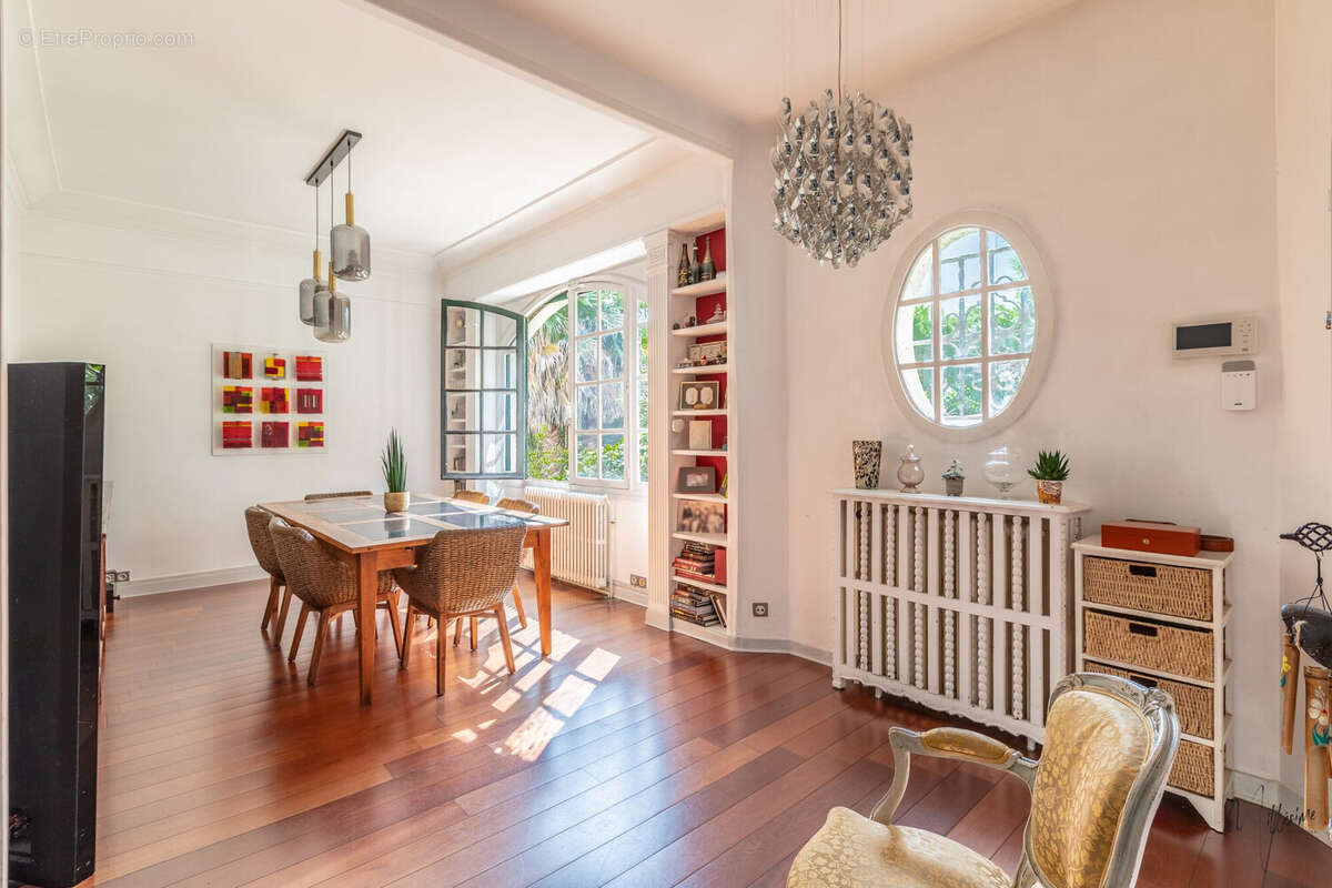 Maison 300 m² à Biarritz  - photo 8