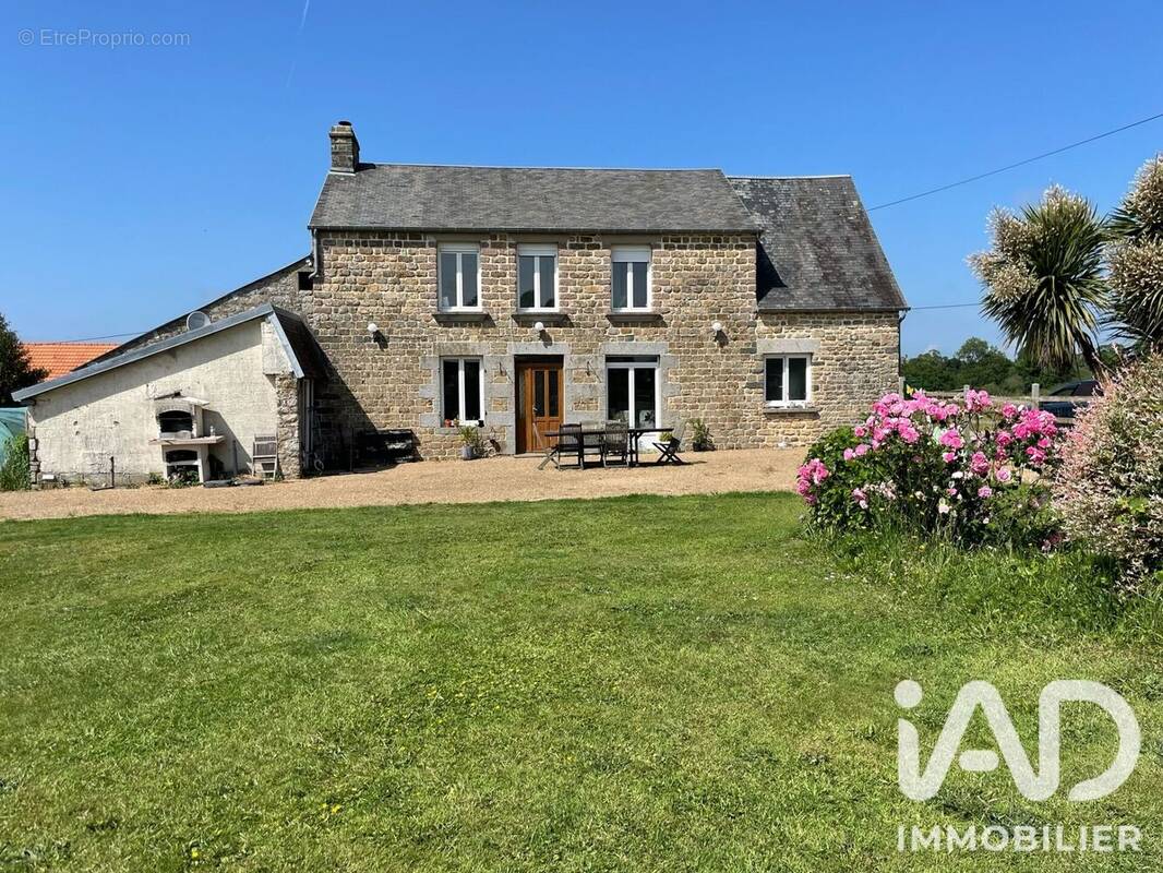 Photo 1 - Maison à LE TANU