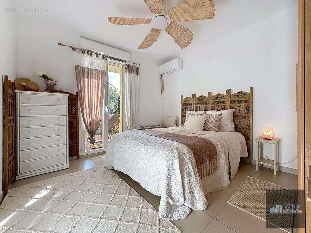 Appartement à BORMES-LES-MIMOSAS