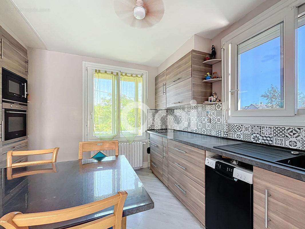 Maison à MALEMORT-SUR-CORREZE