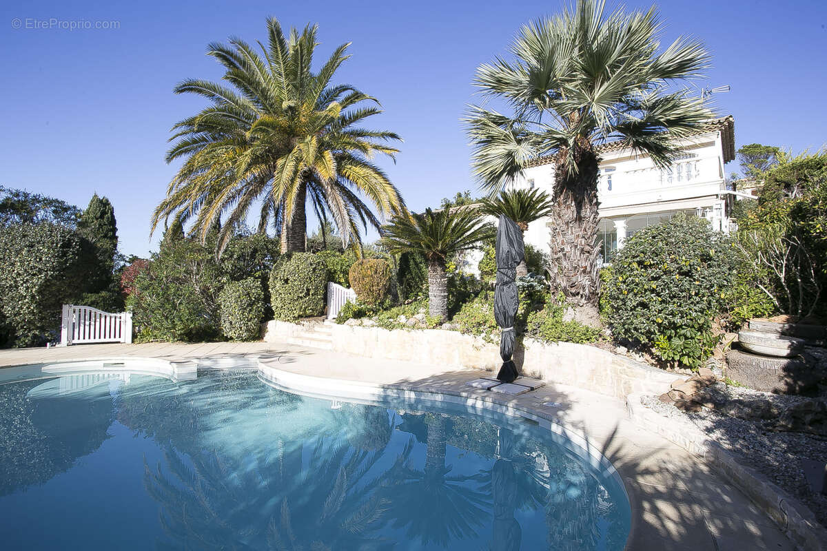 Maison à SAINT-RAPHAEL