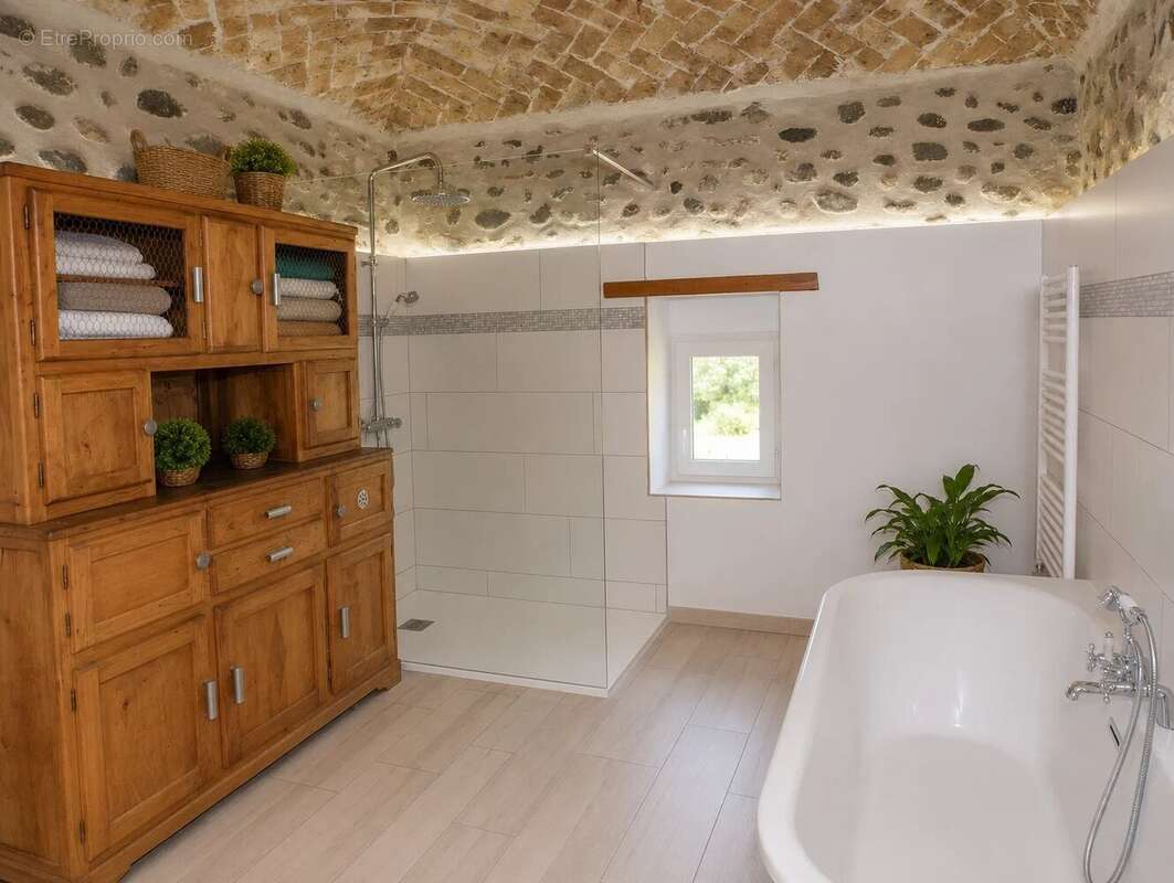 Appartement à CHOMERAC