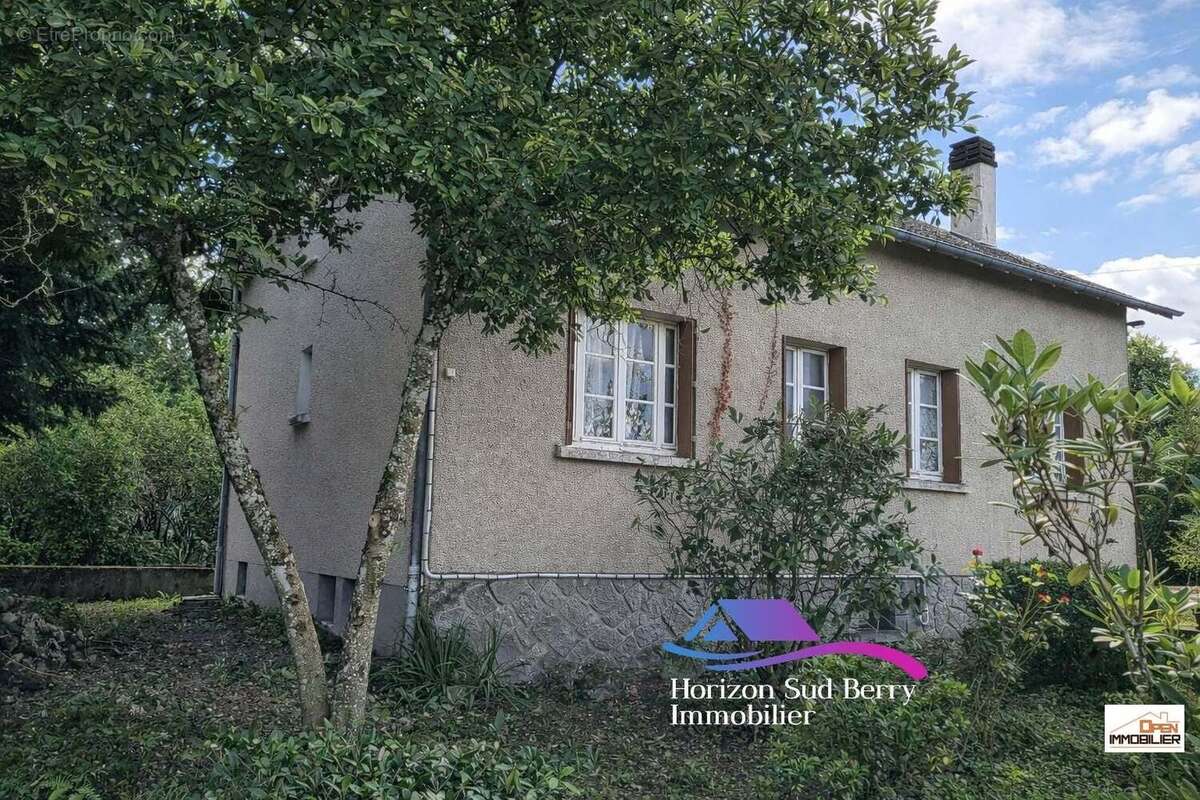 Maison à AIGURANDE