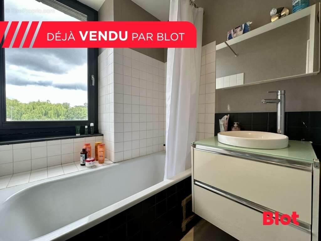 Appartement à MONTFORT-SUR-MEU