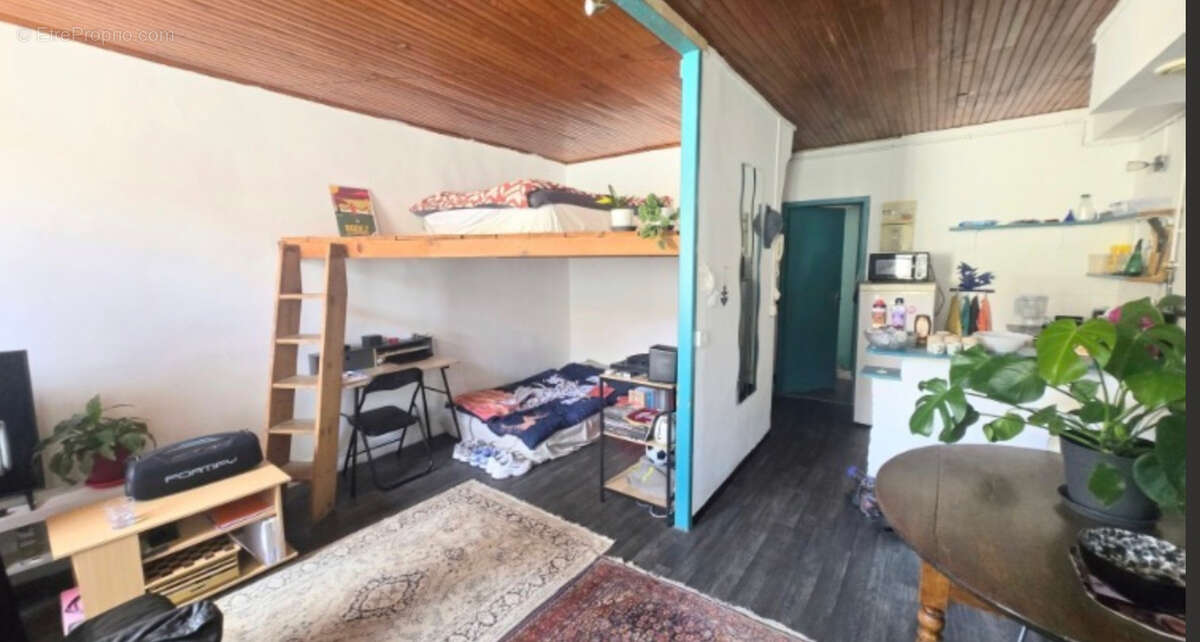 Appartement à MARSEILLE-2E