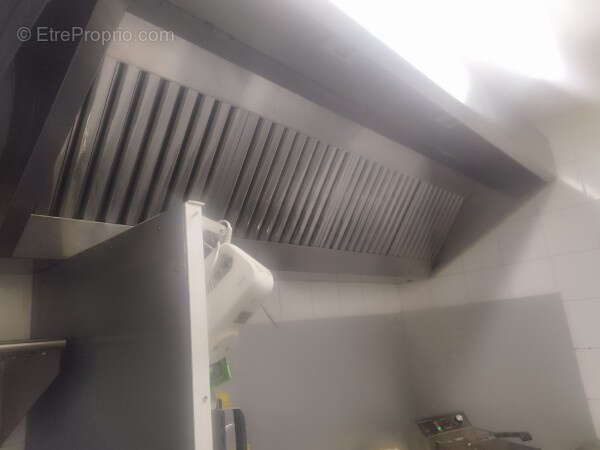 Commerce à PARIS-11E