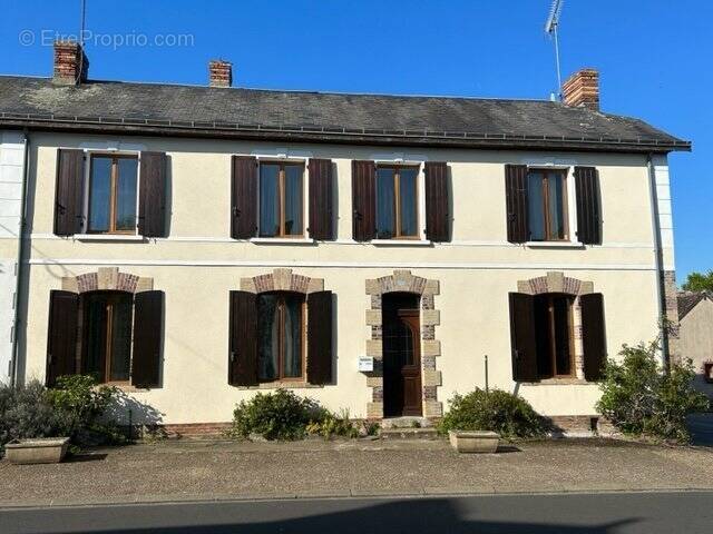Maison à LA FERTE-BERNARD