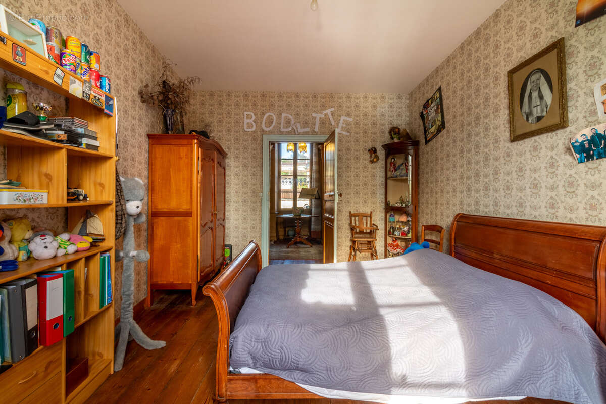 Maison à SAINT-SAVINIEN