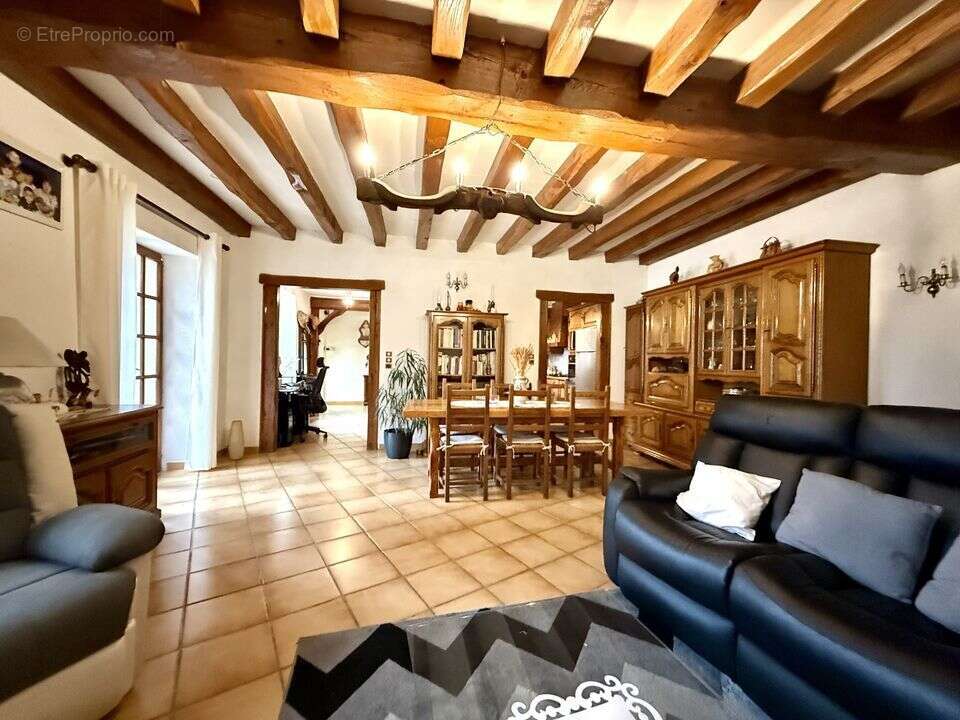 Maison à LONGUEVILLE