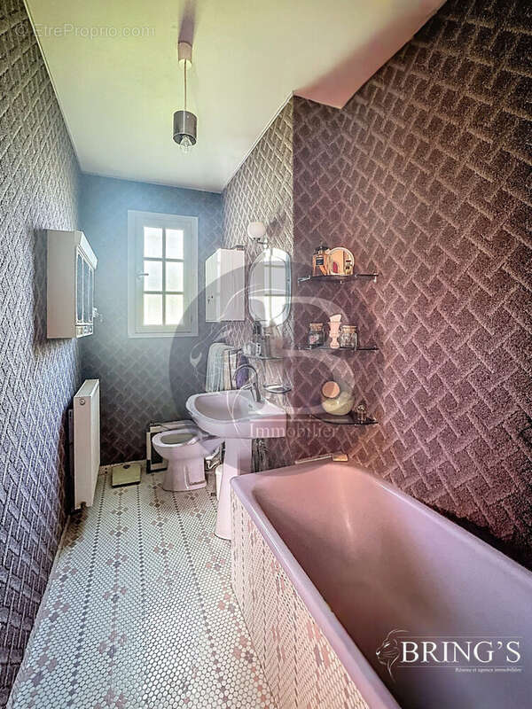 Salle de bain RDC - Maison à CHATEAUBRIANT