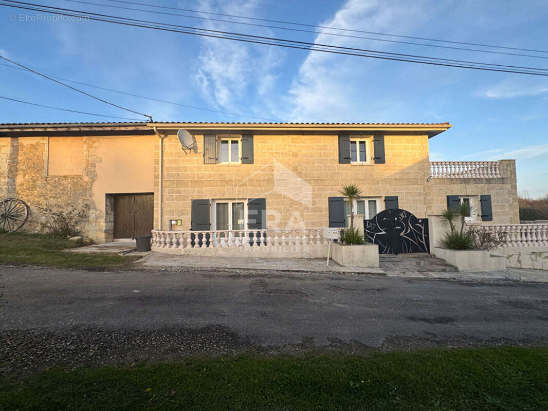 Maison à LANSAC