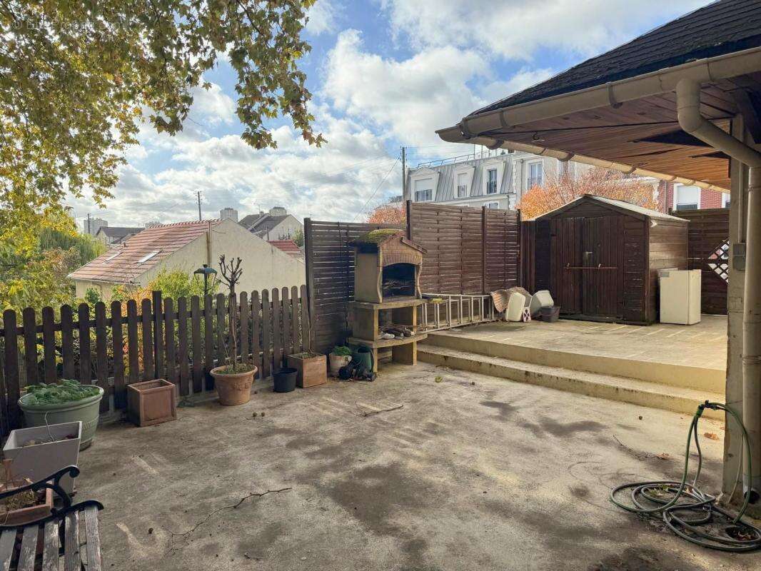 Appartement à LE BLANC-MESNIL