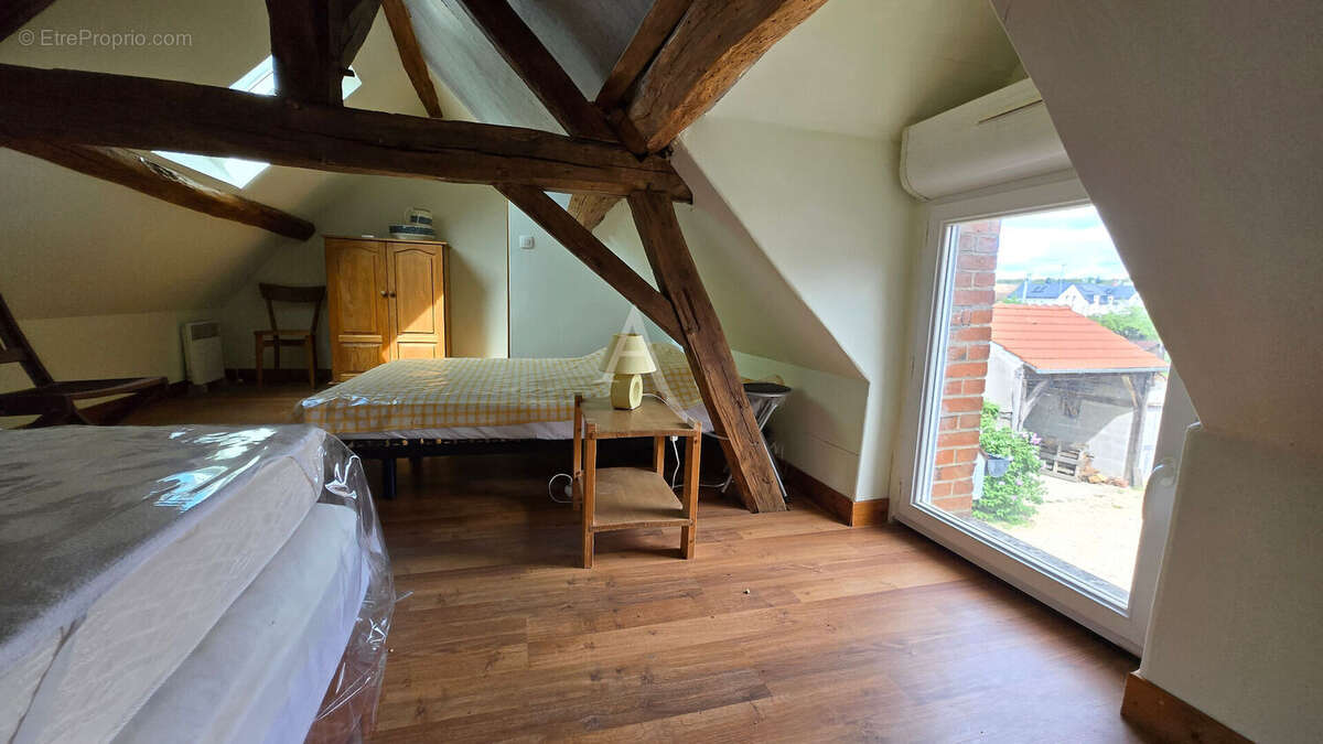 Maison à SAINT-MARTIN-D'ABBAT