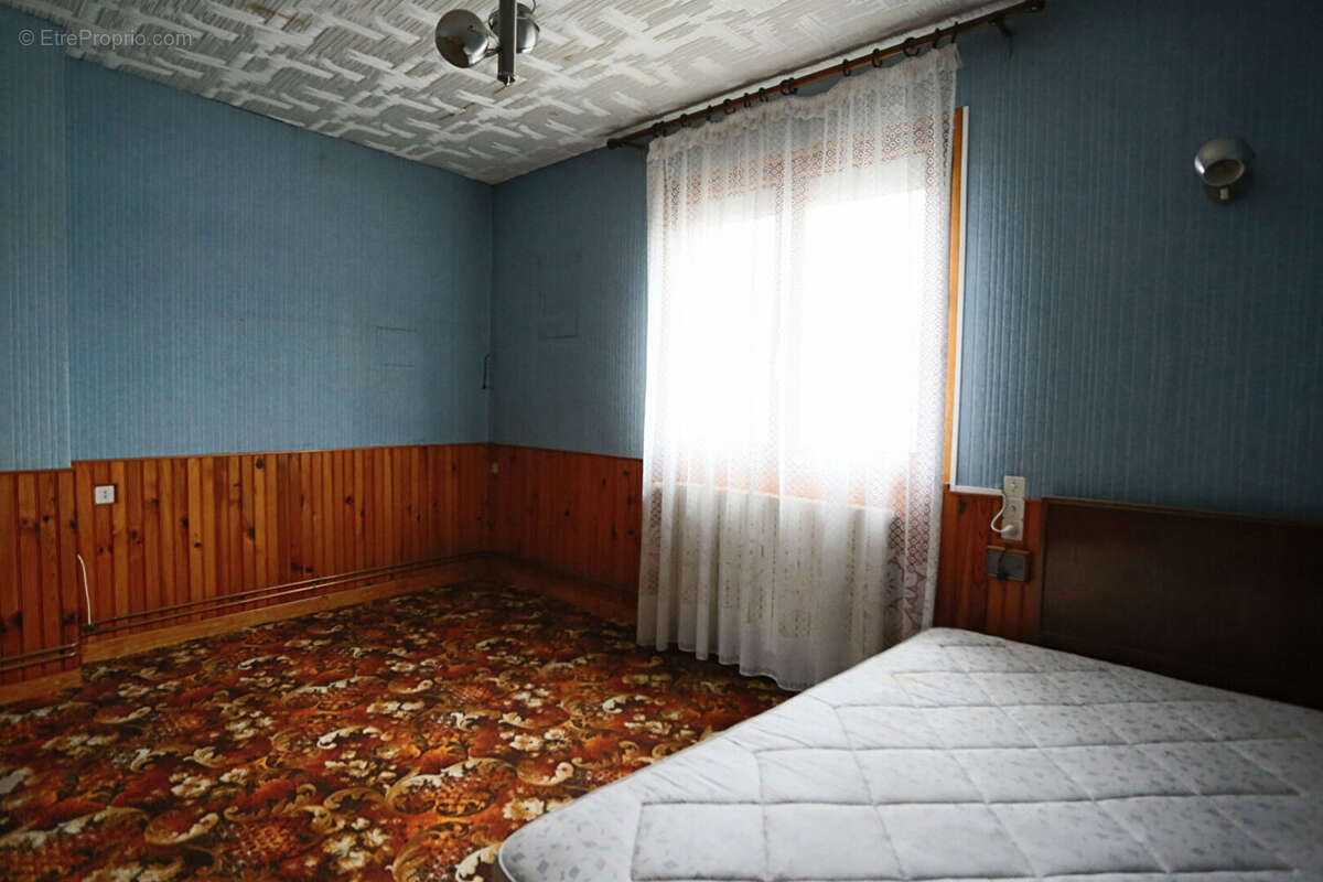 Maison à COMMENTRY
