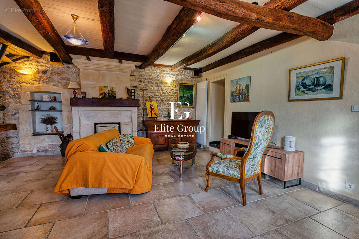 Maison à SAINT-NAZAIRE-SUR-CHARENTE