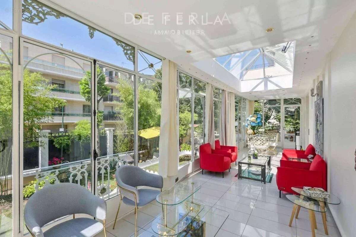 Maison à SAINT-MAUR-DES-FOSSES