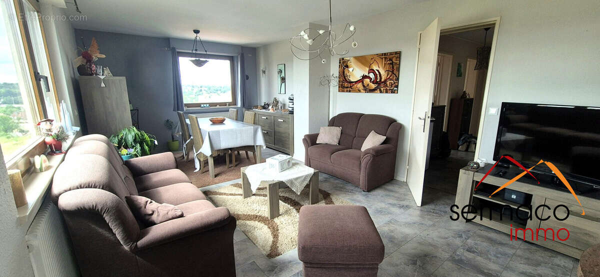 pièce de vie lumineuse - Appartement à SARREGUEMINES