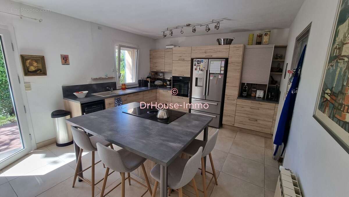 Maison 174 m² à Orange  - photo 8