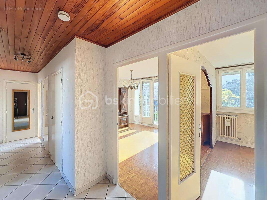 Appartement à ECHIROLLES