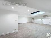 Photo 1 - Commerce à LESIGNY