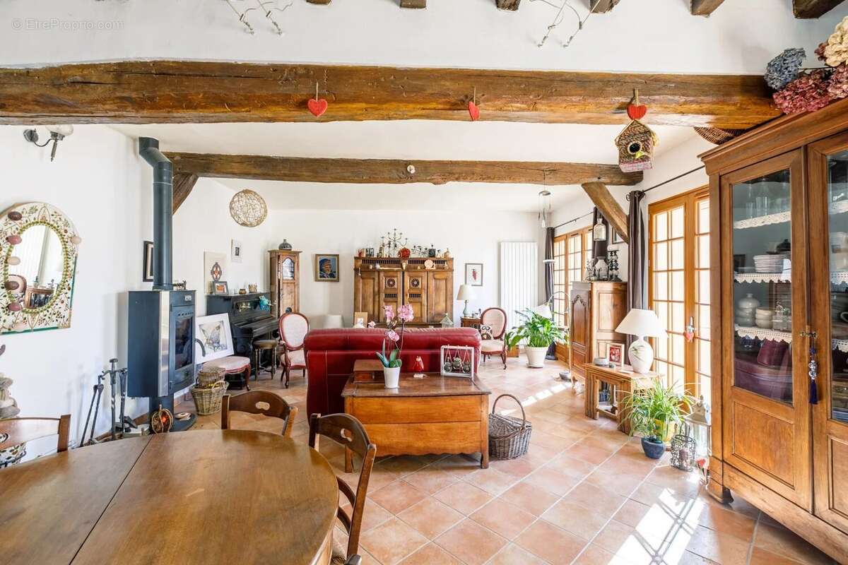 Maison à BOUAFLE