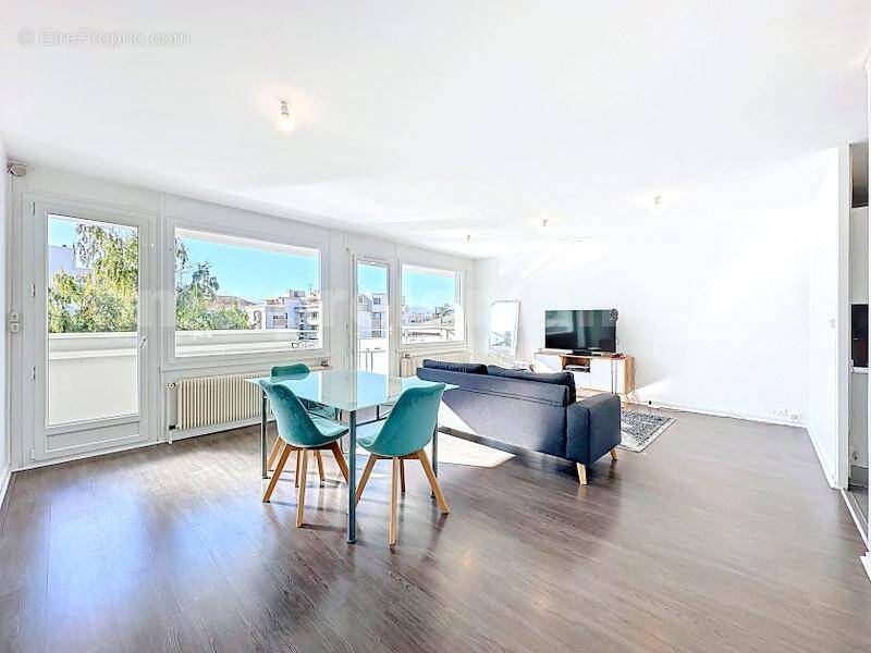 Appartement_t3_Annemasse_Genève_Ceva_tramway_Suisse_investissement_famille_Séjour - Appartement à ANNEMASSE