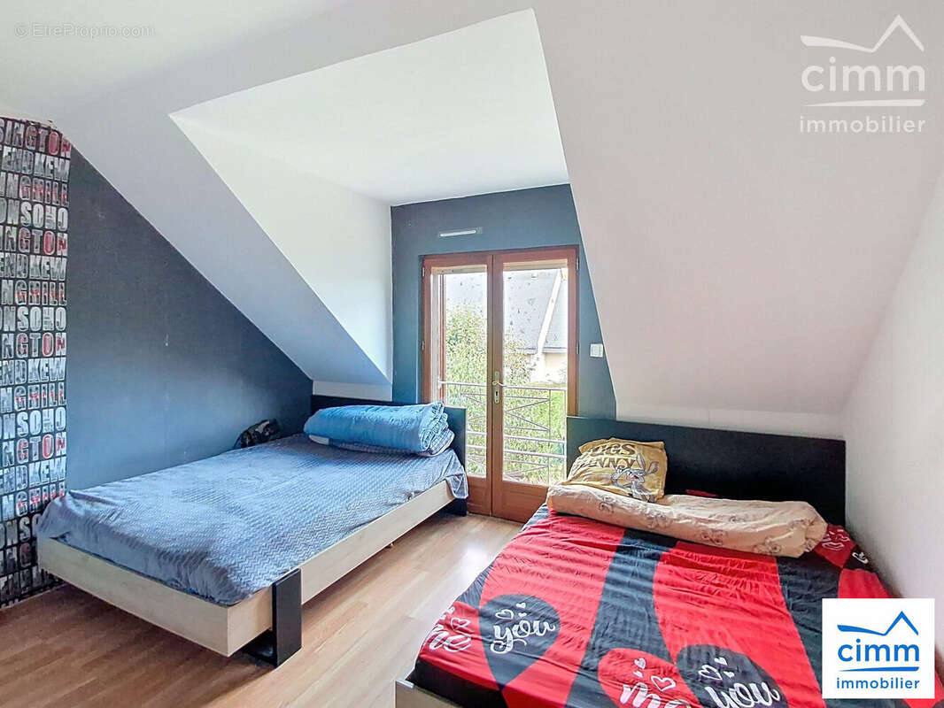 Maison à NOYAL-CHATILLON-SUR-SEICHE