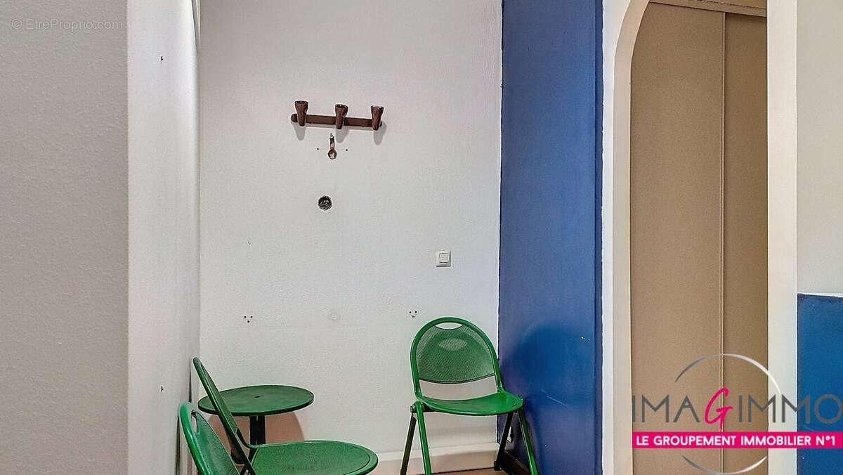 Commerce à COURNONTERRAL