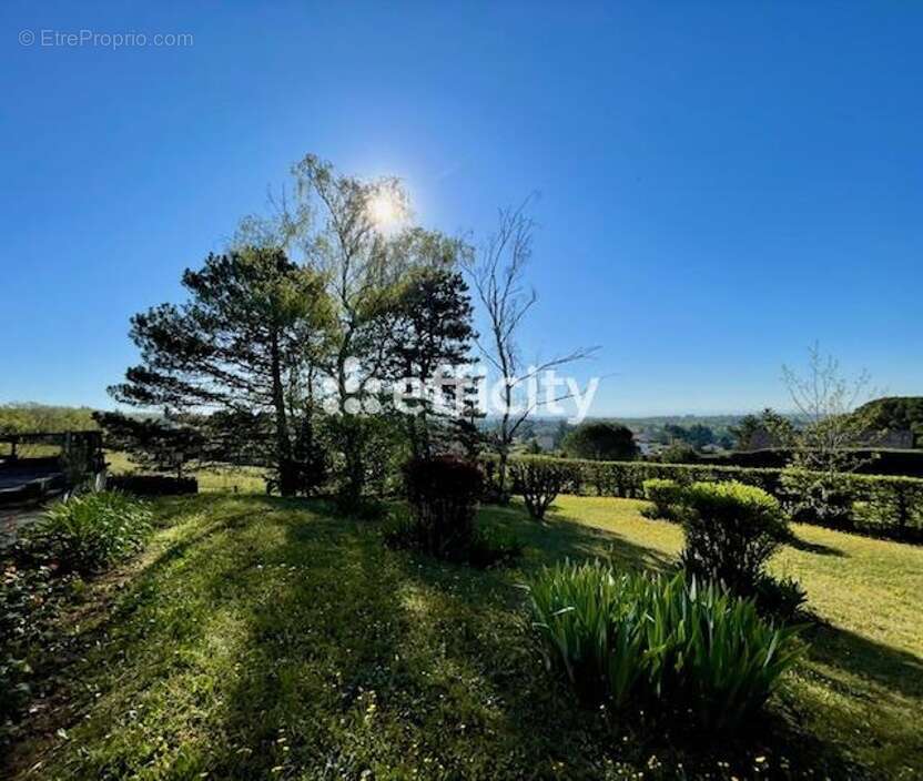 Maison à SAINT-MAURICE-L'EXIL