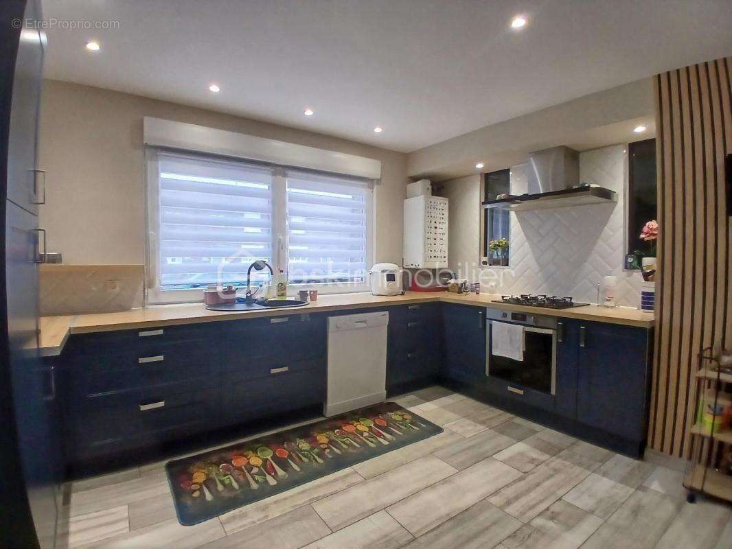 Maison à AUBERCHICOURT