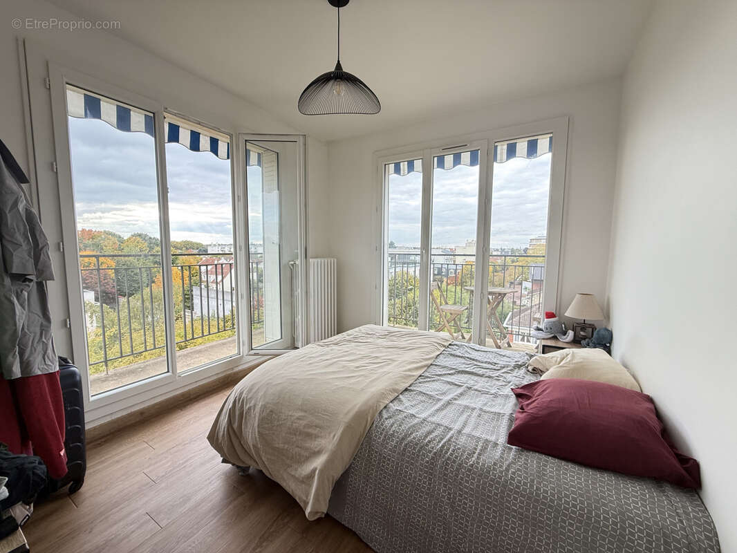 Appartement à SAINT-MAUR-DES-FOSSES