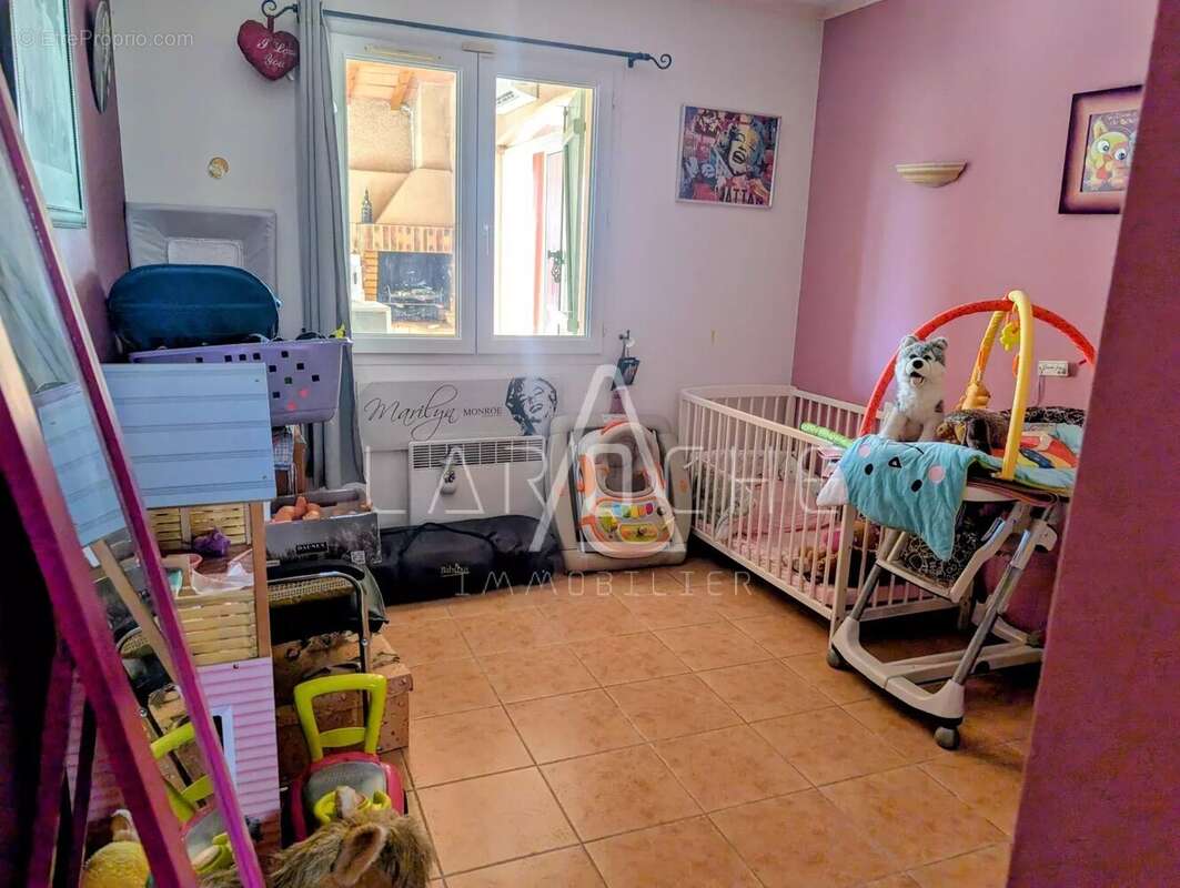 Maison à VILLENEUVE-DE-LA-RAHO