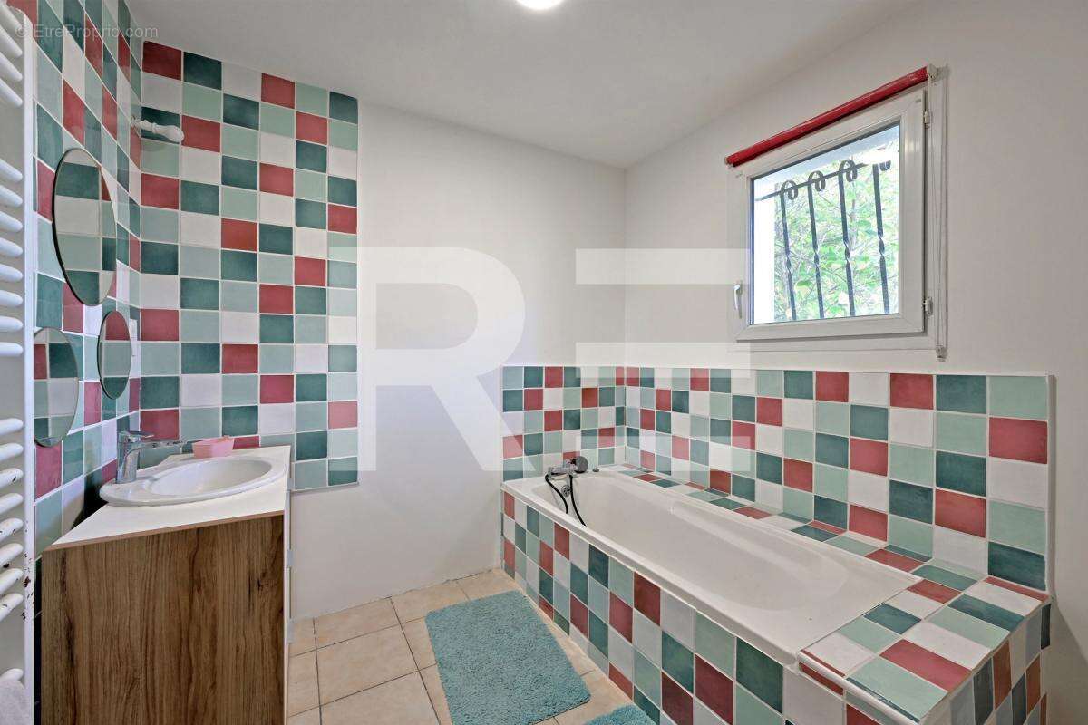 Maison à SAINT-GENIES-DE-MALGOIRES