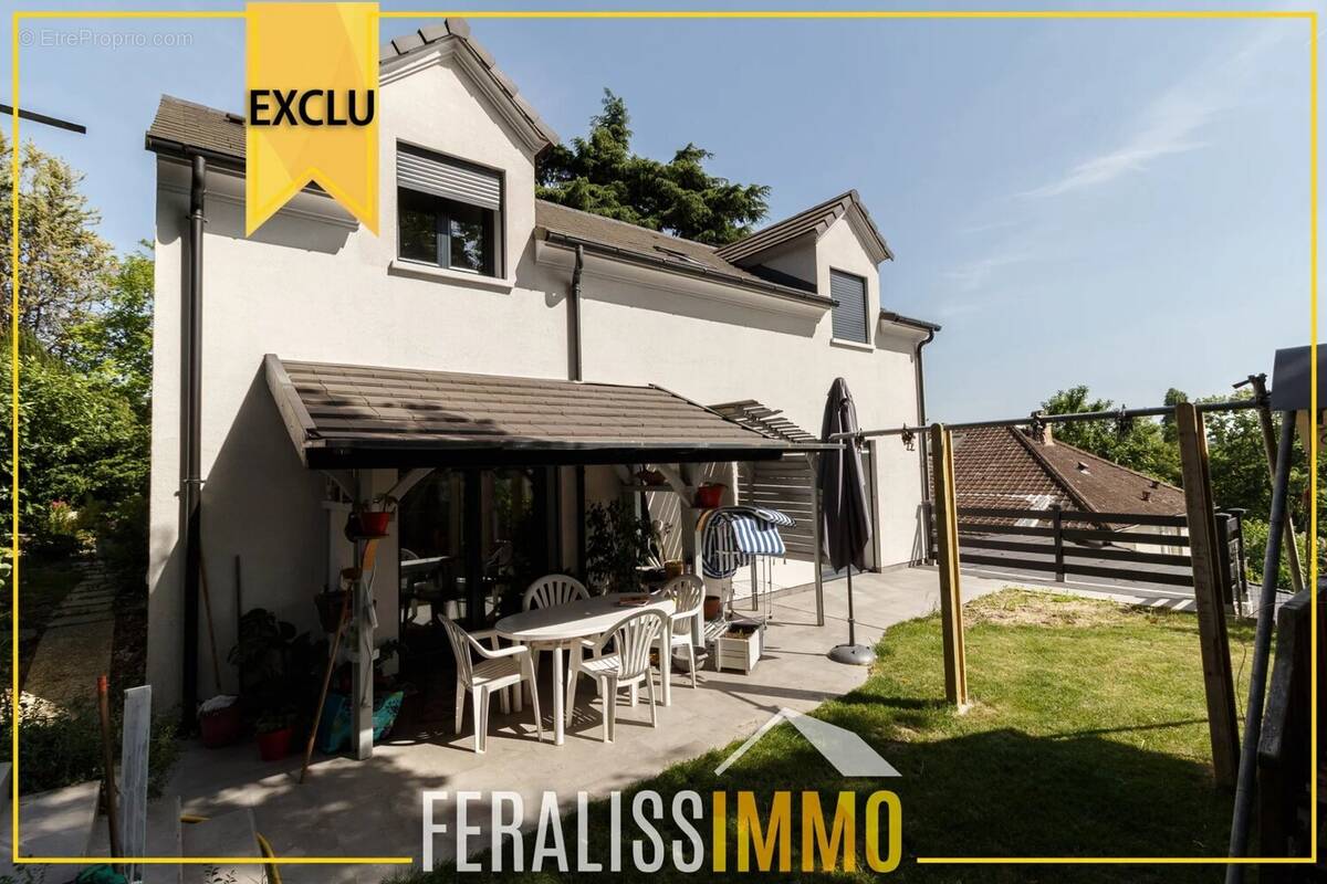 Maison à VAUX-SUR-SEINE