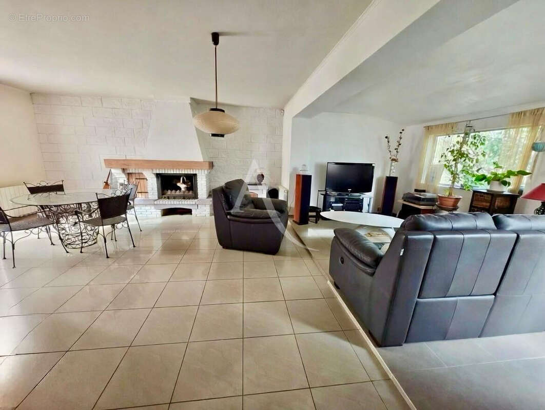 Maison à LIVRY-GARGAN