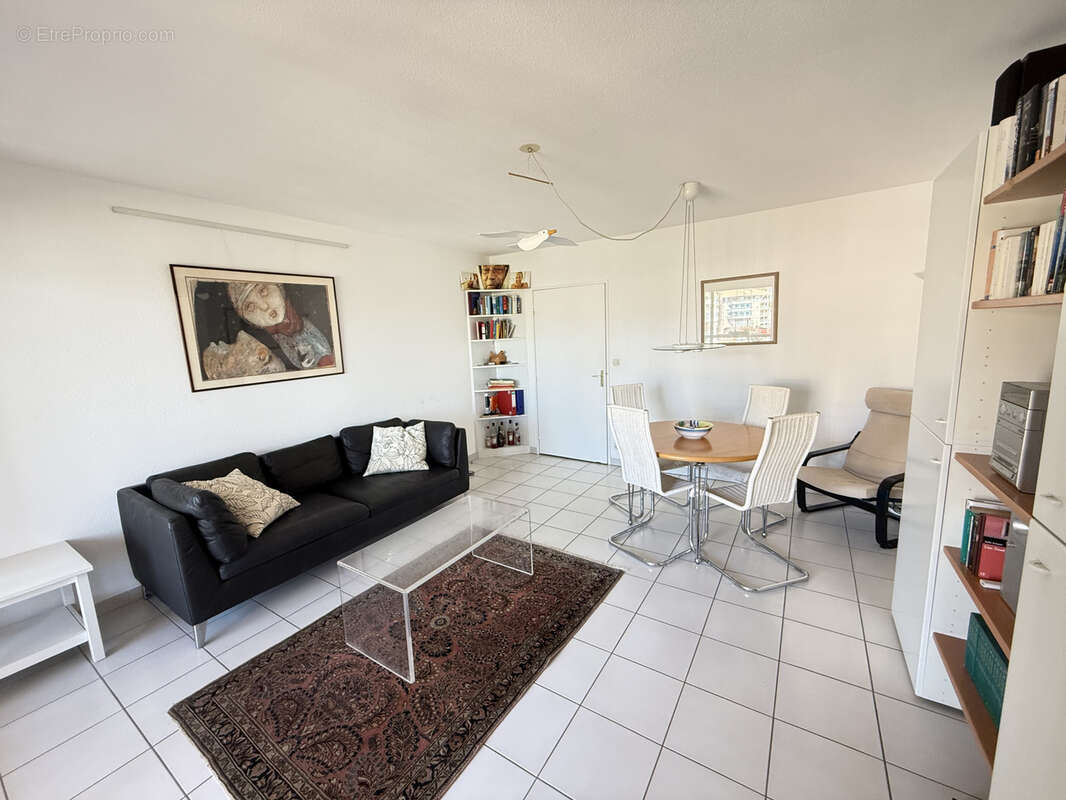 Appartement à FREJUS