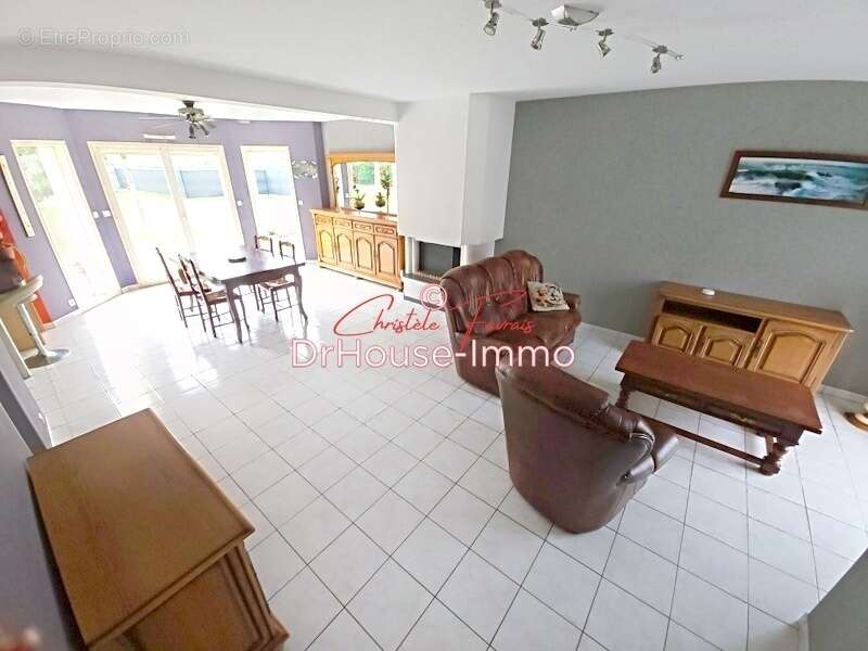 Maison à SAINT-GERMAIN-EN-COGLES