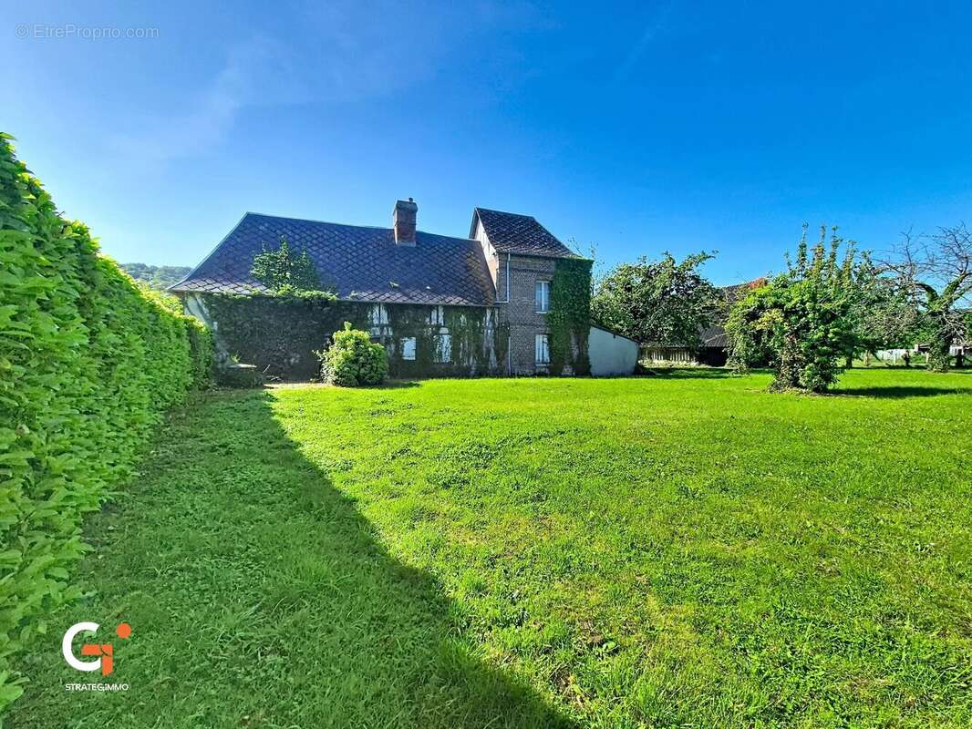 Maison à YVILLE-SUR-SEINE