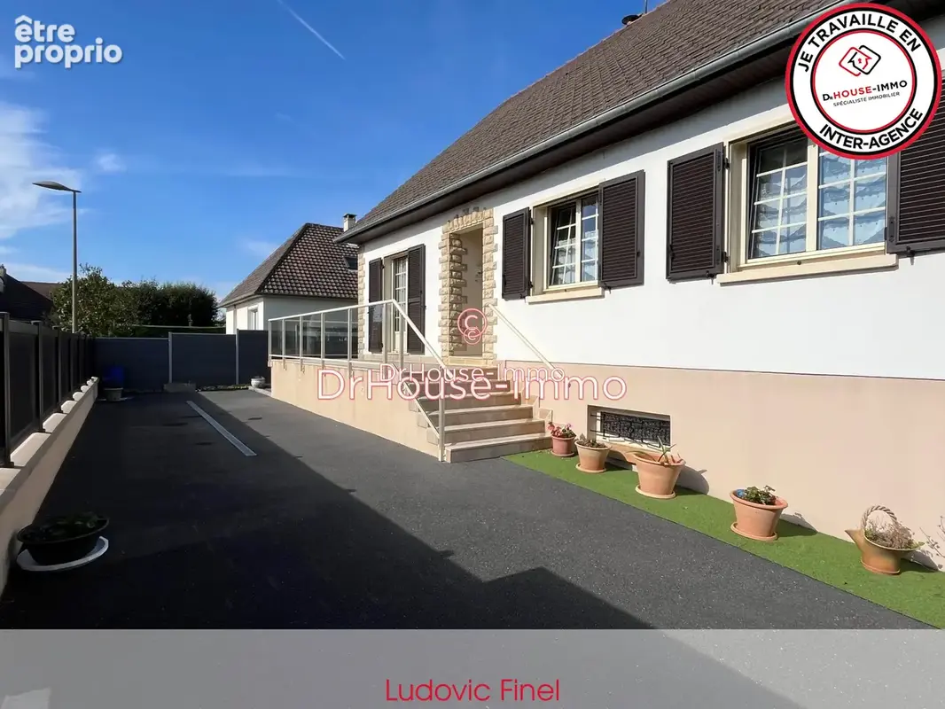 Maison 8 pièces 212 m² à vendre à Douvres-La-Delivrande (14440) - photo 3
