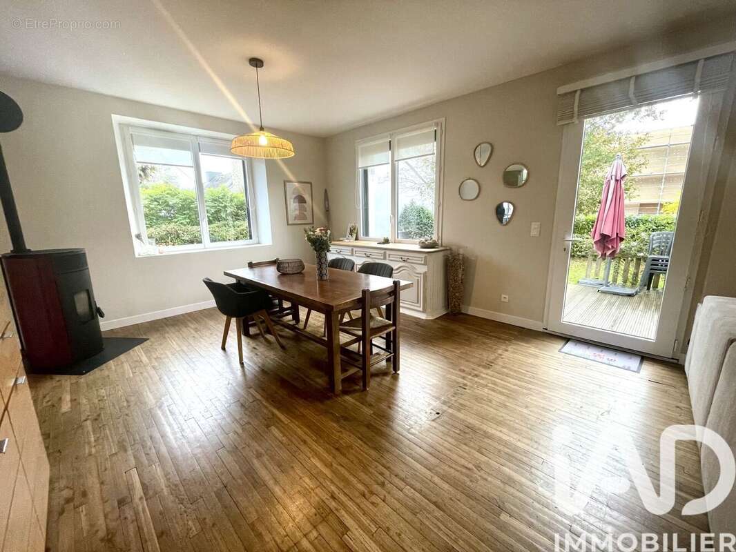 Photo 4 - Maison à LANDEVANT