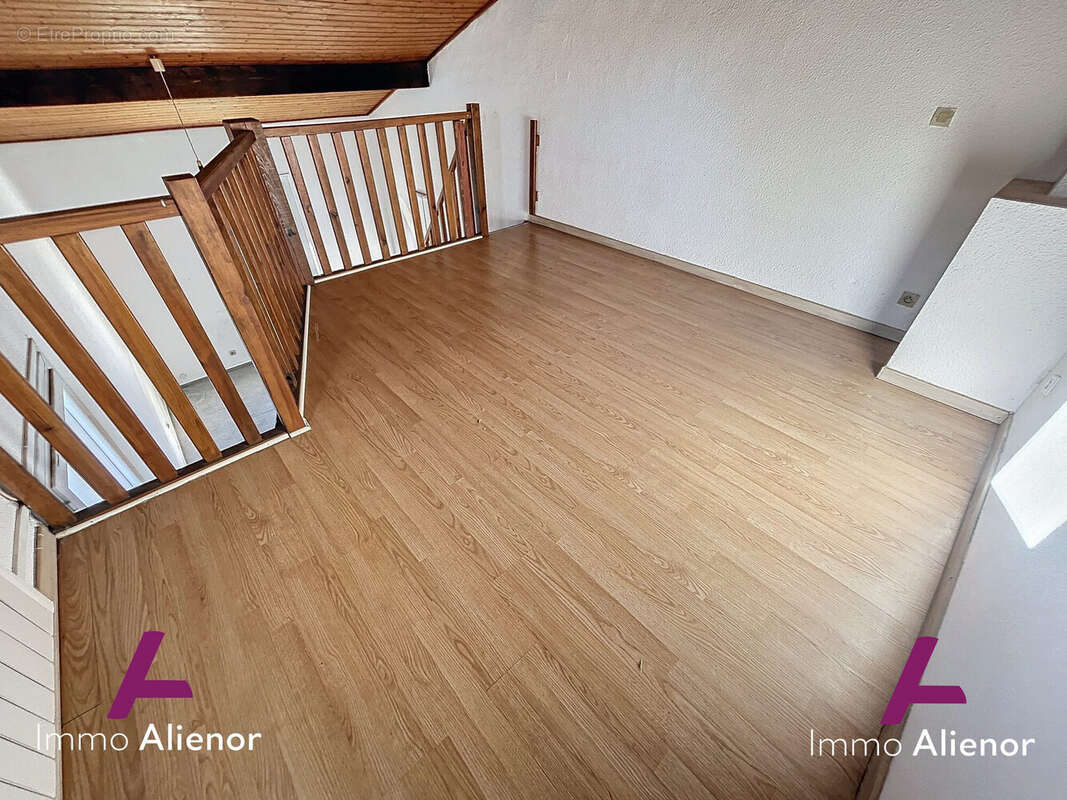 Appartement à HOSTENS