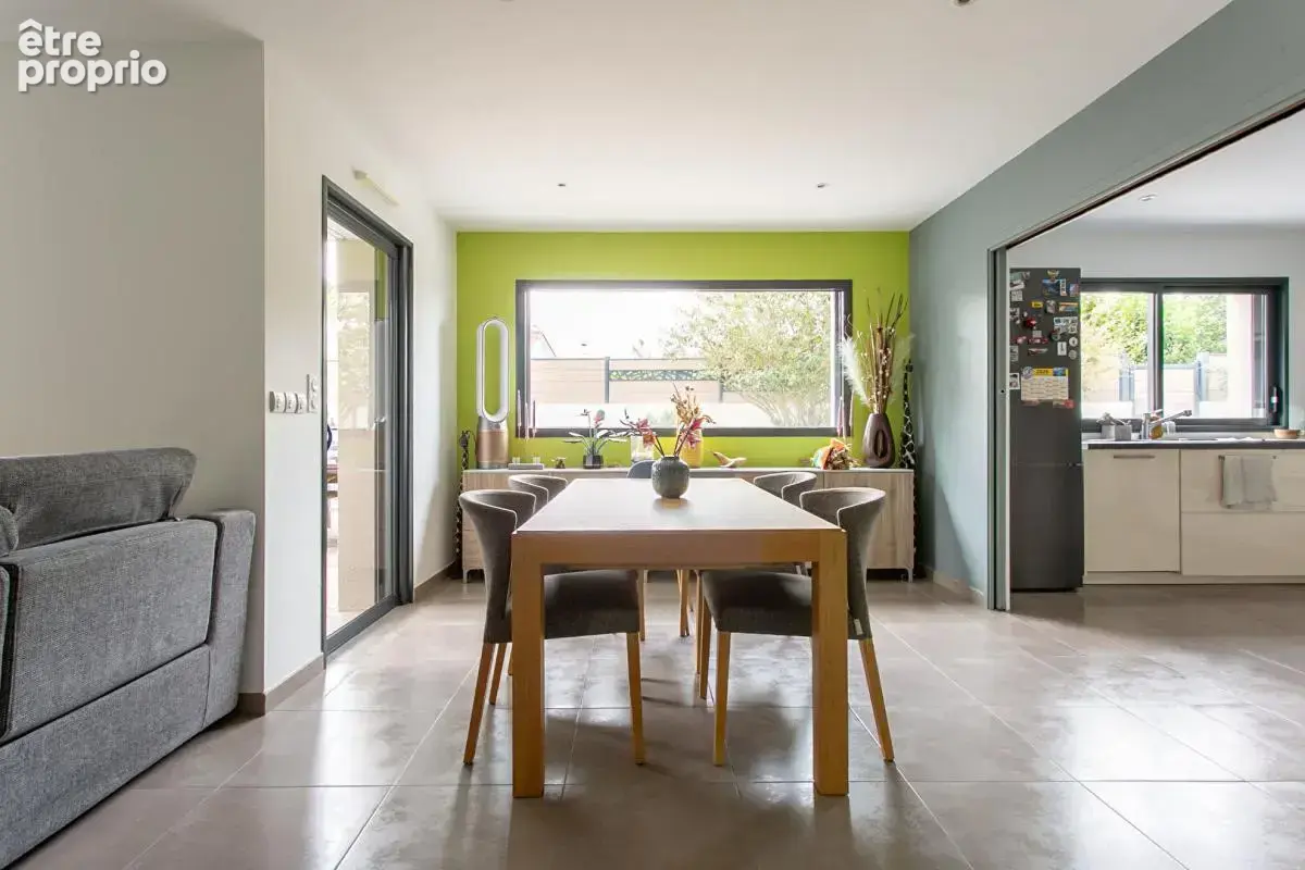 Maison Mouzillon 6 P . 4 Chs . Bureau . 138.77 M² . T 681 M² . Garage . Terrasse . Balcon - photo 3