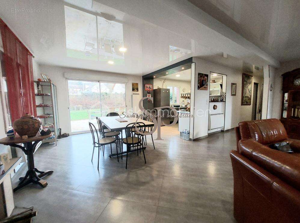 Maison à FONTAINE-LA-GAILLARDE